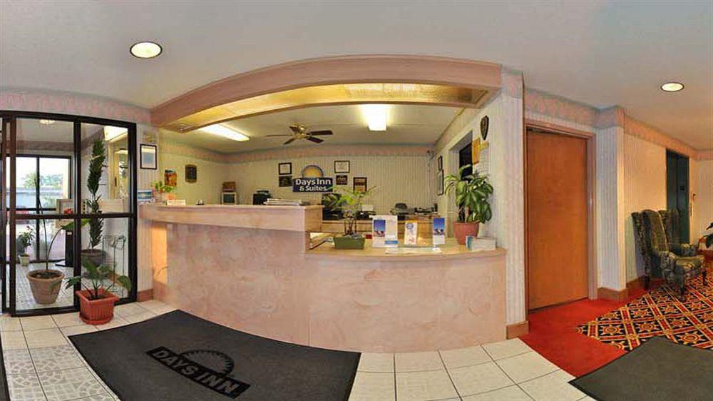 Days Inn By Wyndham Panama City/Callaway Екстер'єр фото