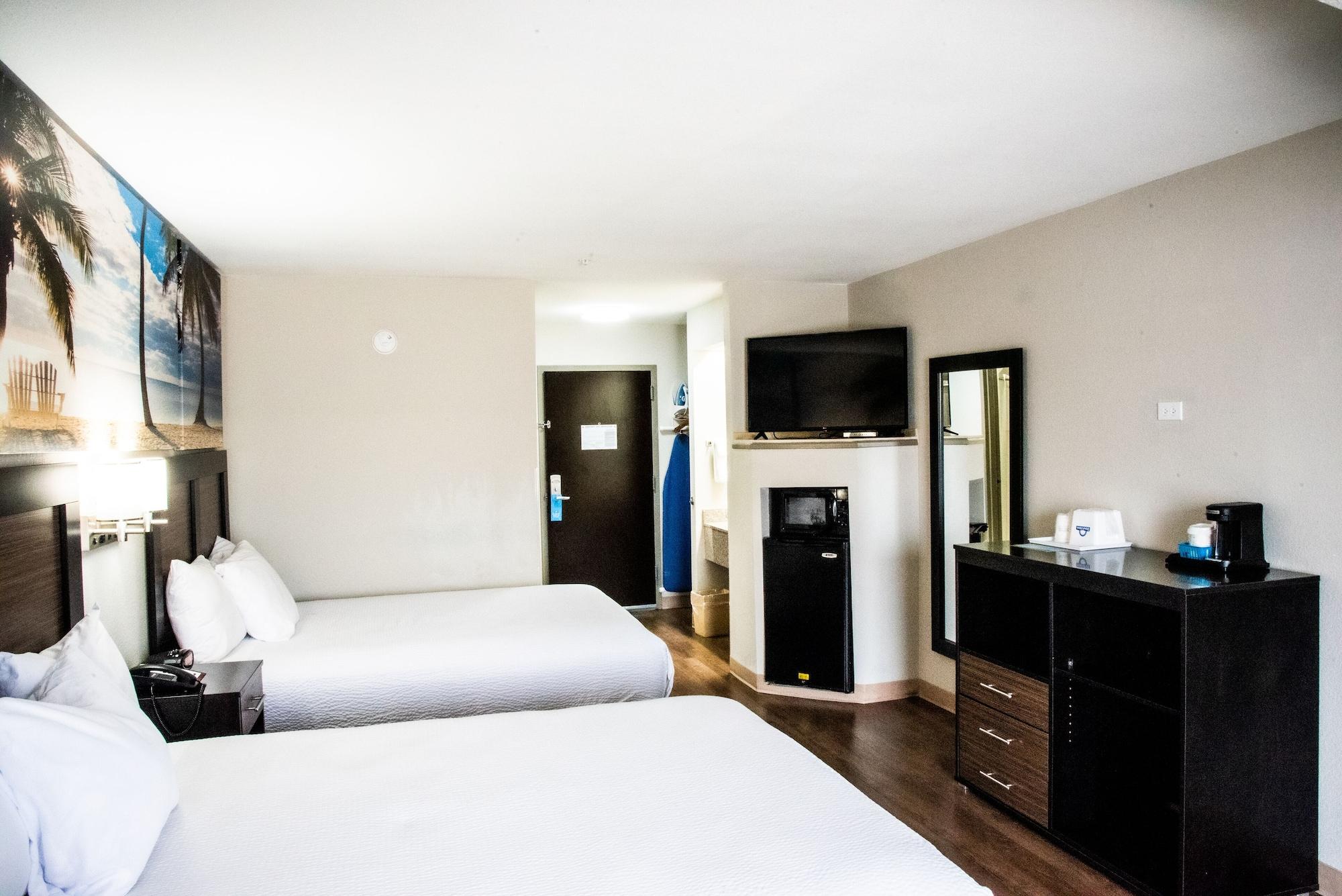 Days Inn By Wyndham Panama City/Callaway Екстер'єр фото